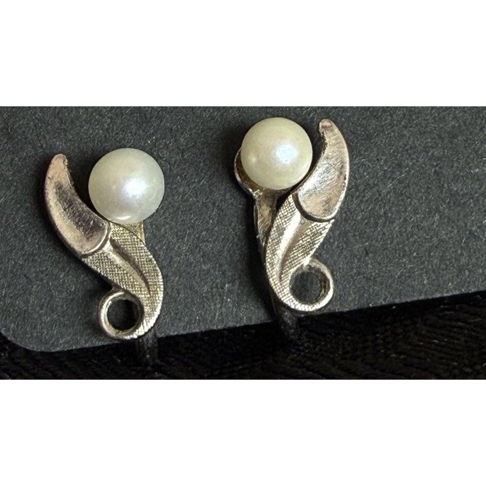 Vintage Van Dell Sterling Silver Pearl Earrings Screw Back Mid Century Leaf
